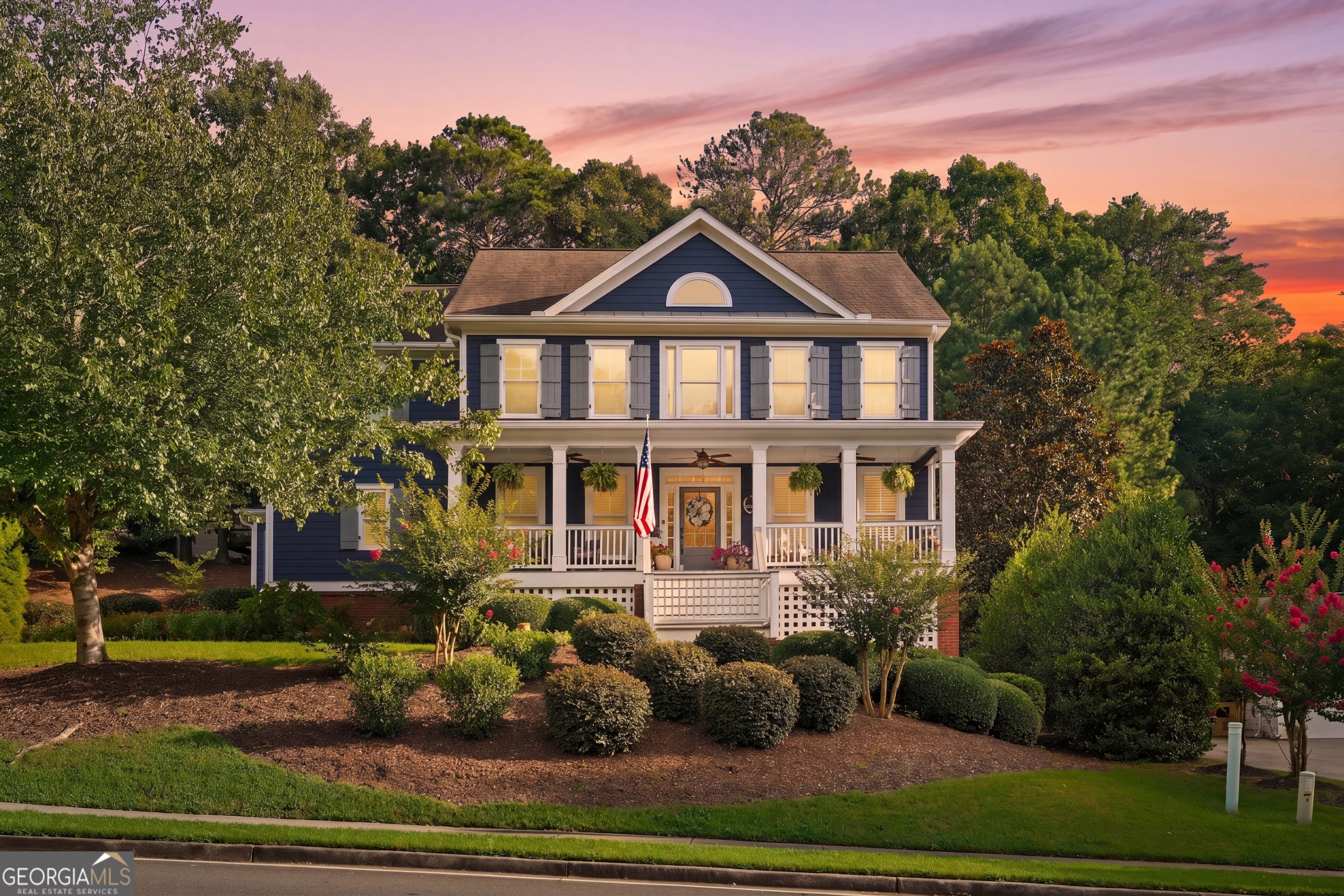321 River Green AVE