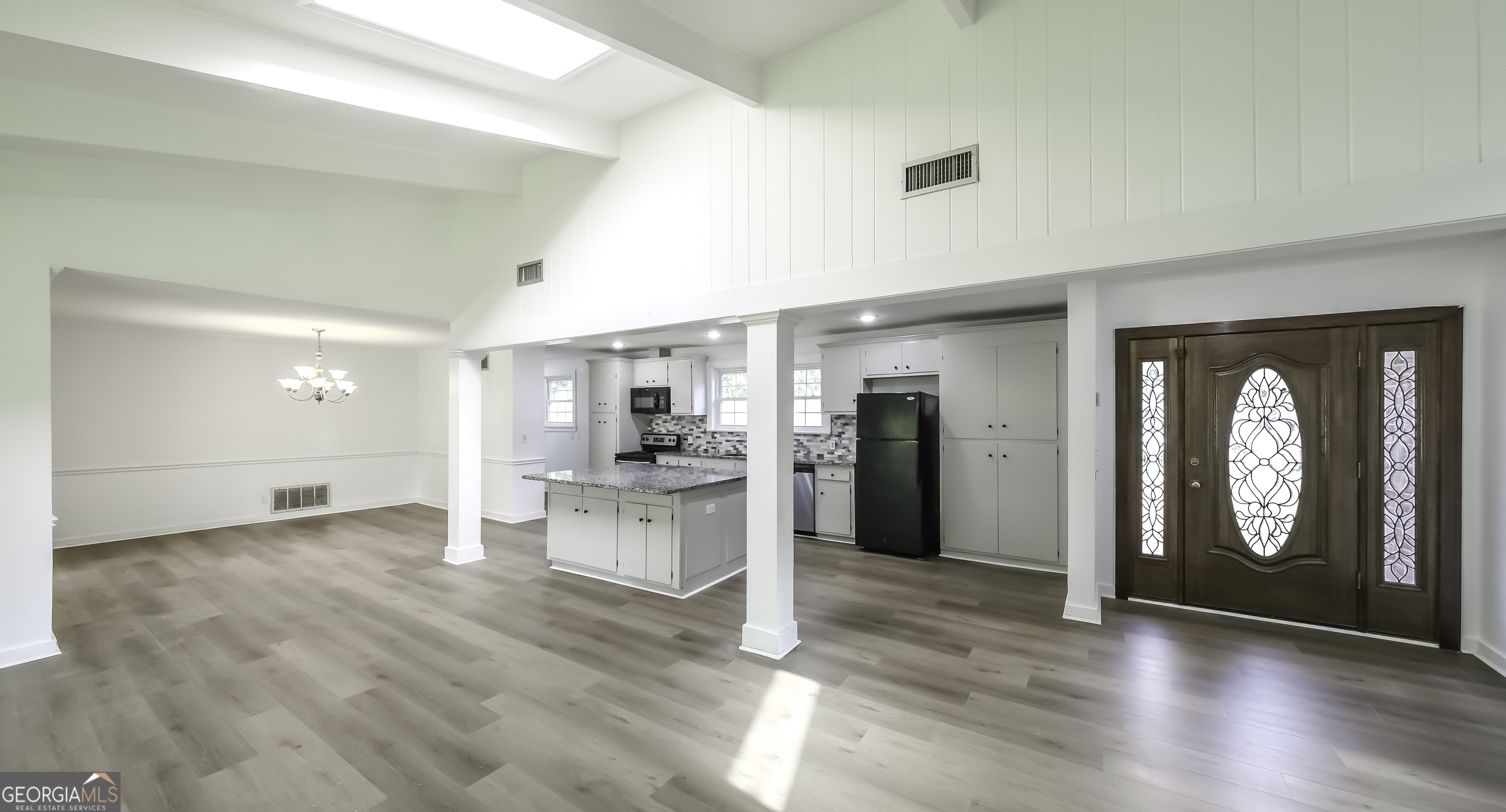 1918 Country Club RD