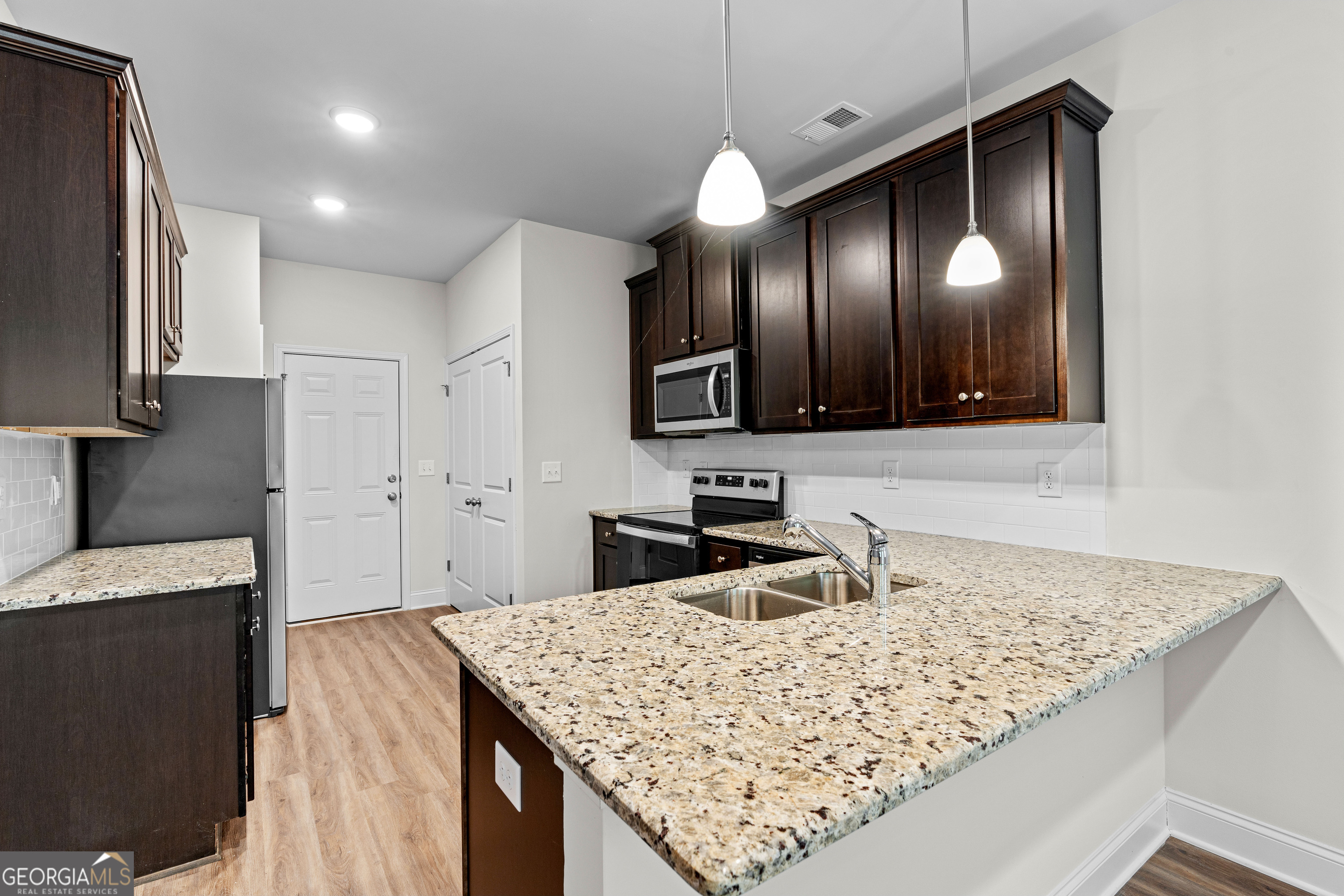 Covington, Georgia 30014, United States, 3 Bedrooms Bedrooms, ,3 BathroomsBathrooms,Residential,Active,197117