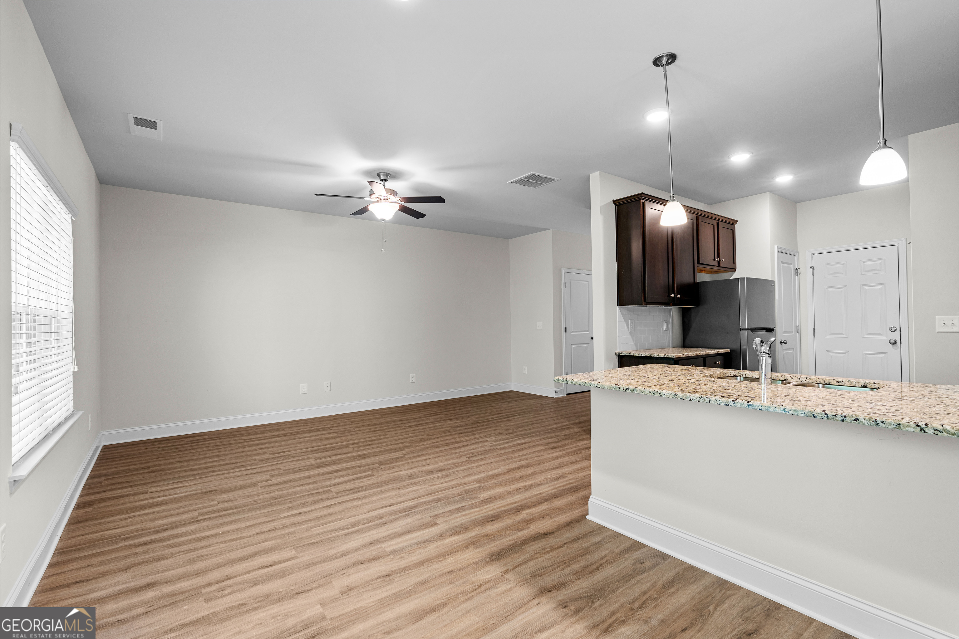 Covington, Georgia 30014, United States, 3 Bedrooms Bedrooms, ,3 BathroomsBathrooms,Residential,Active,197117