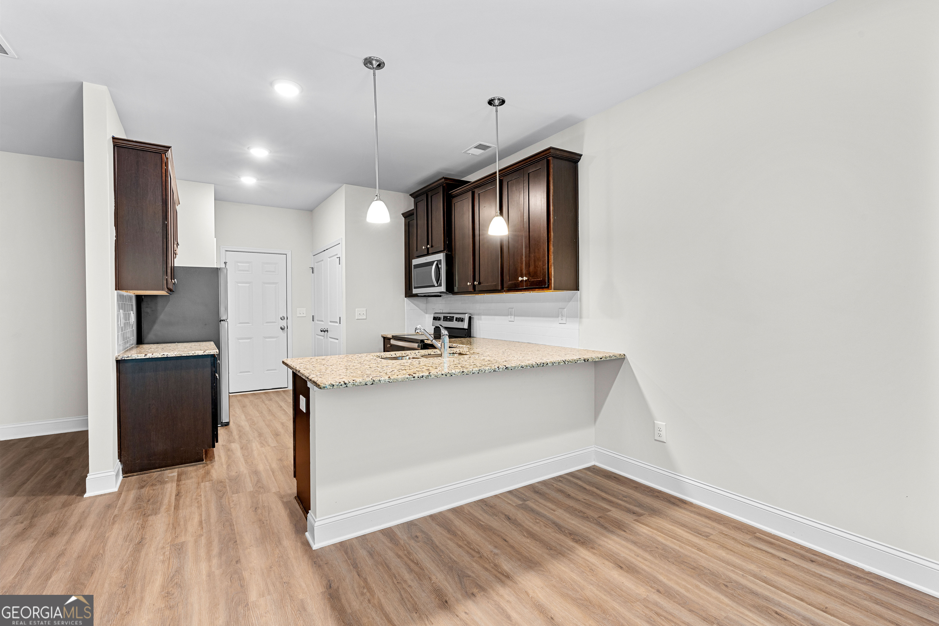 Covington, Georgia 30014, United States, 3 Bedrooms Bedrooms, ,3 BathroomsBathrooms,Residential,Active,197117