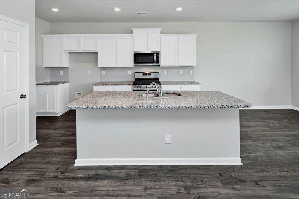 Photo of 181 Lauritsen Way, Newnan, GA 30265 (MLS # 10688037)