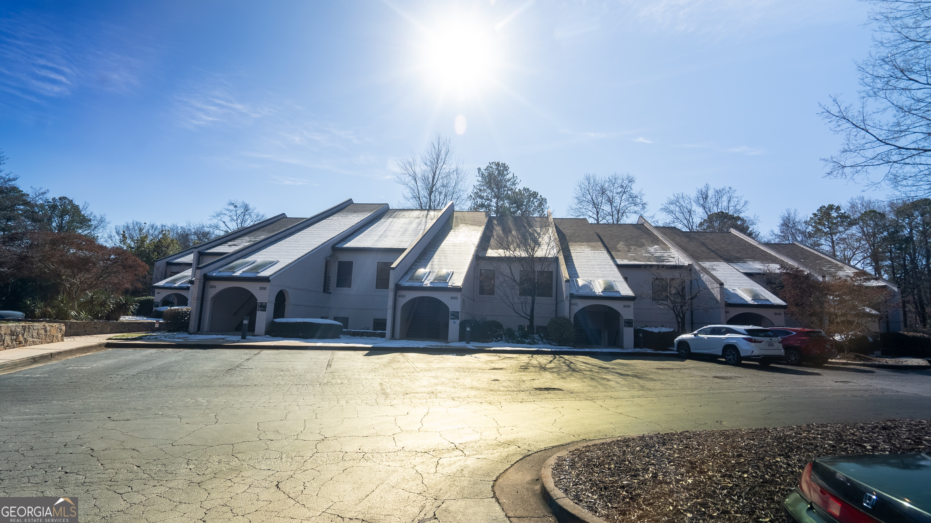 Great location in the Cumberland area with easy access to major highways and surrounded by plenty of dining, retail, and entertainment options including The Battery Atlanta and the Cobb Energy Performing Arts Centre. The area is convenient for employees, clients, and visitors alike. Furnishings, fixtures, and equipment can be included as part of the lease if needed and are negotiable.