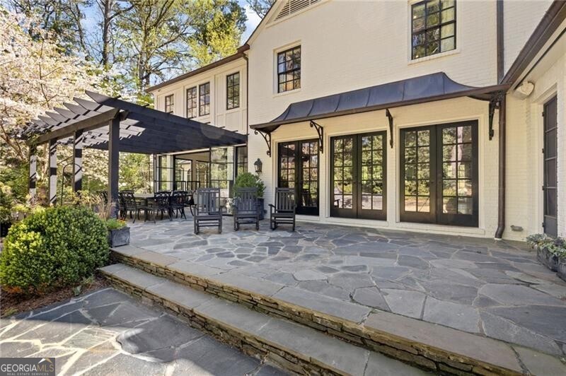 Tuxedo Park - Residential