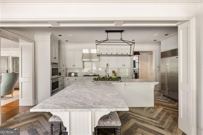 Tuxedo Park - Residential