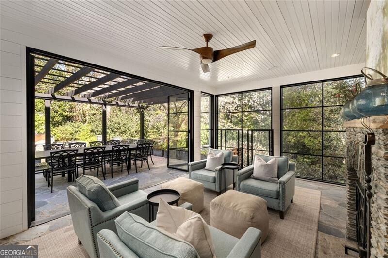 Tuxedo Park - Residential