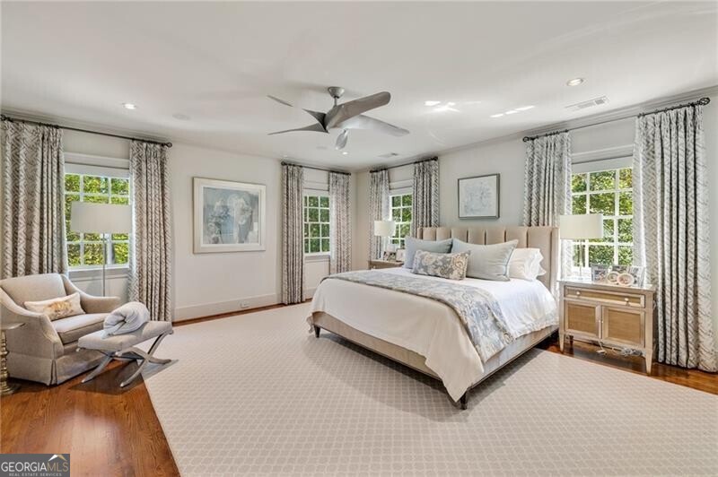 Tuxedo Park - Residential