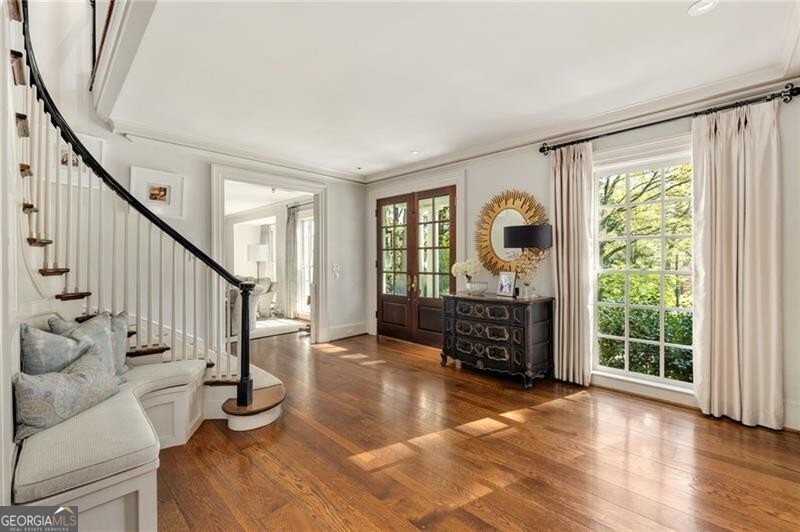 Tuxedo Park - Residential