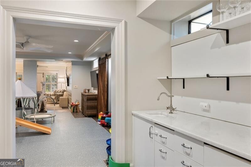 Tuxedo Park - Residential
