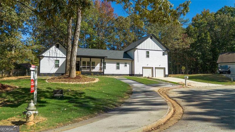 1063 Chapman LN