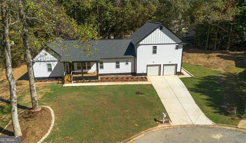 1063 Chapman LN