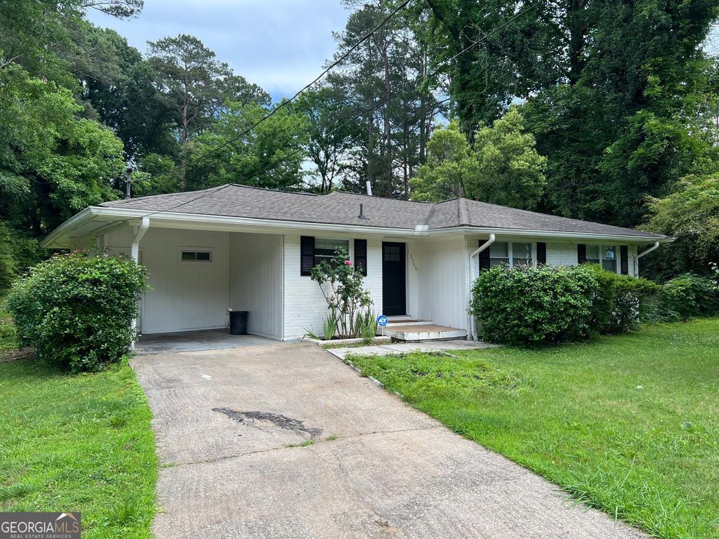 Photo of 2756 Plantation Drive, East Point, GA 30344 (MLS # 10774487)