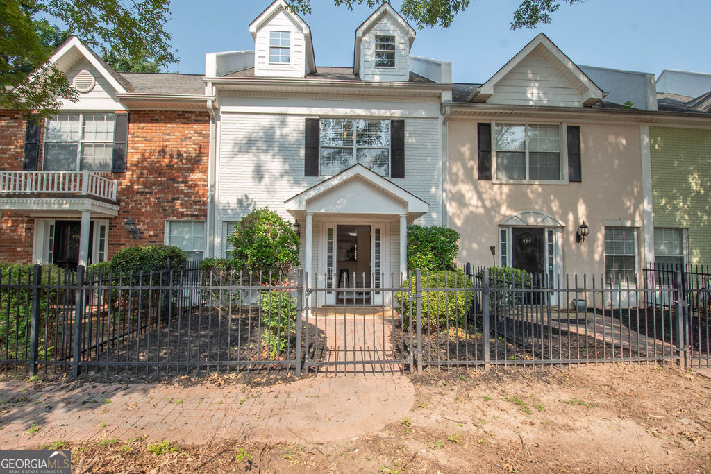 482 N Jeff Davis DR