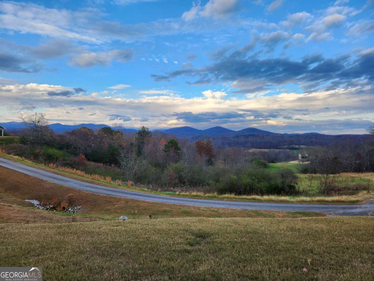 85 SUMMIT CANYON RD H102