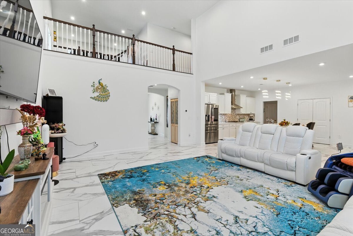 2121 Harmony DR