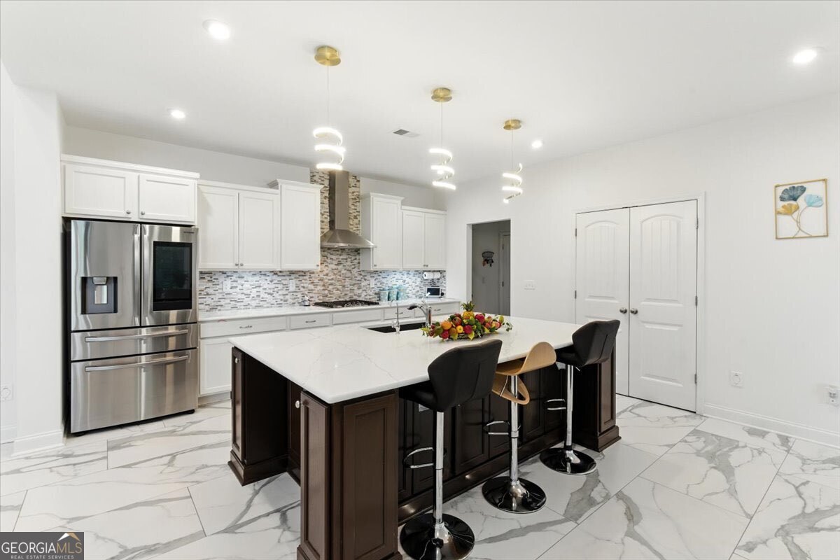 2121 Harmony DR