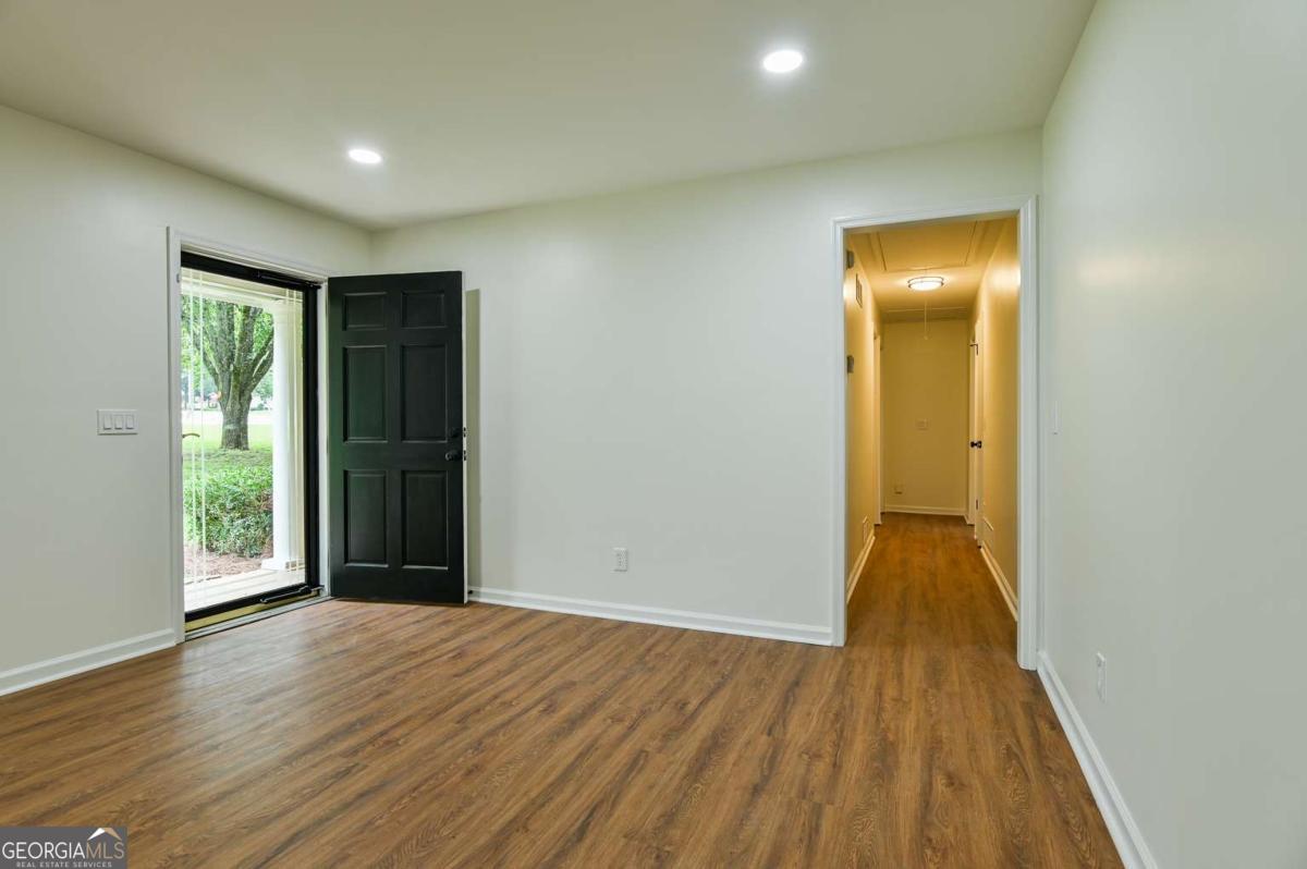 200 Polk AVE