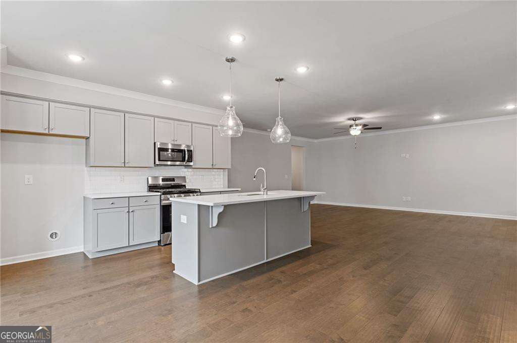 3908 SHELLEYDALE DR 39