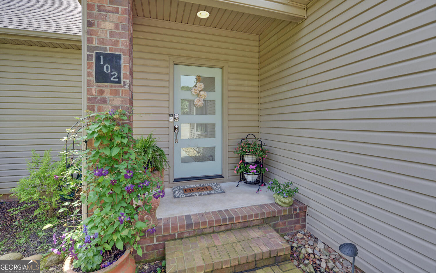 102 Northlake DR