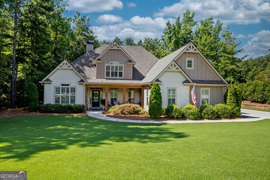Photo of 212 Clearview Estates Drive, Newnan, GA 30265 (MLS # 10797147)