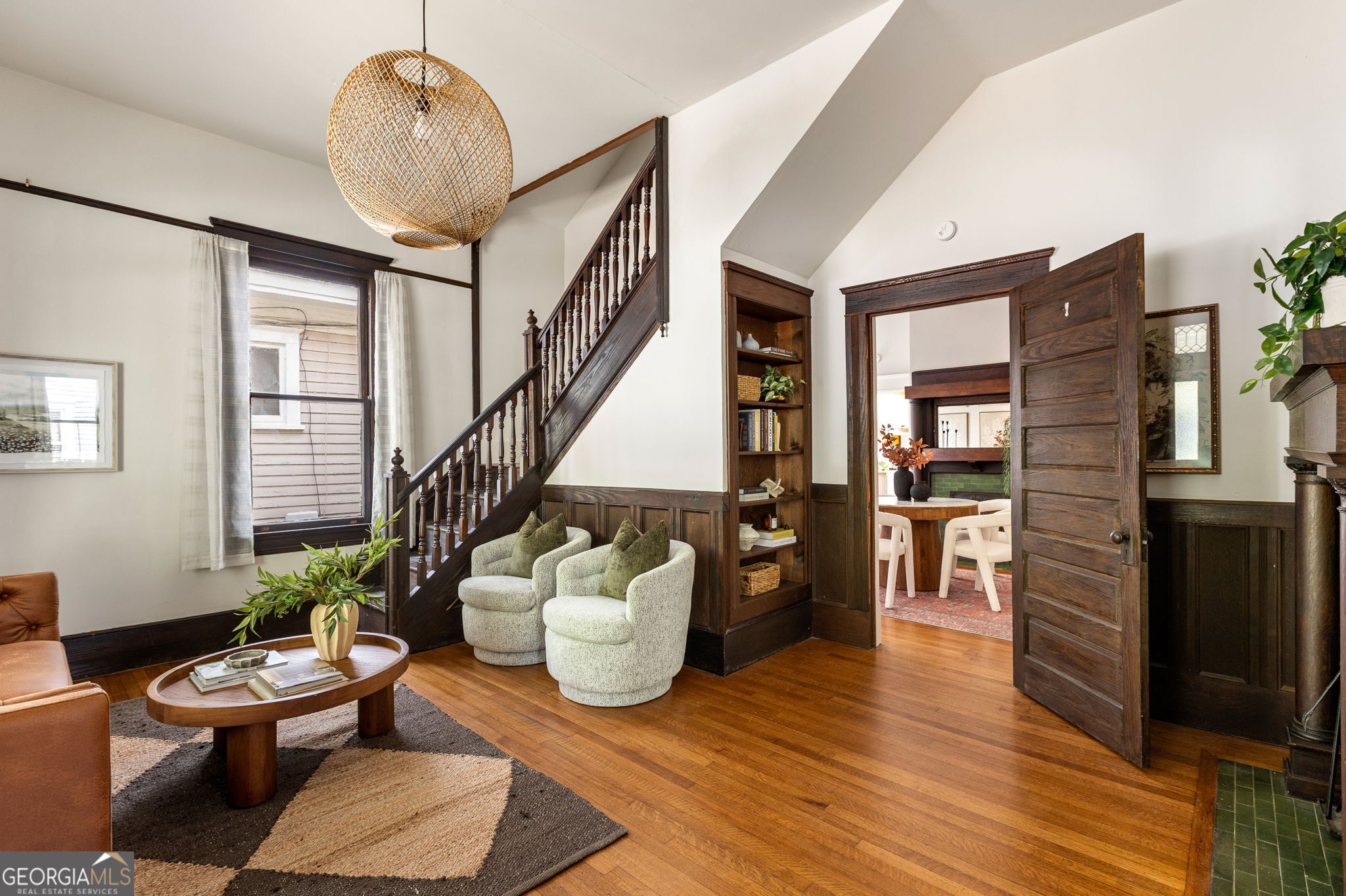 1087 Colquitt AVE NE