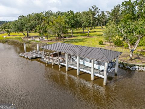 24 Carriage DR St. Simons GA 31522