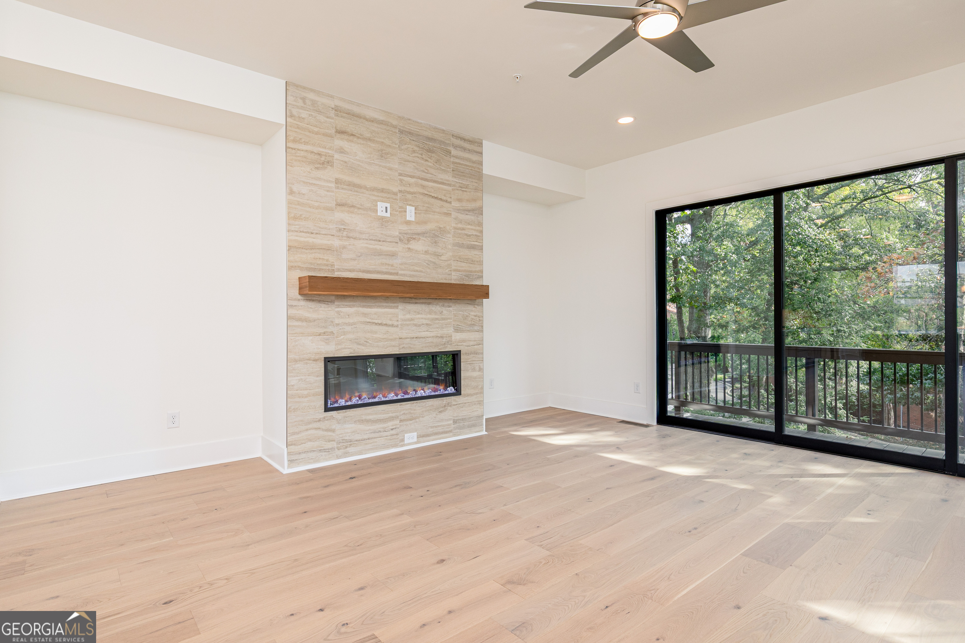 2248 Crestview DR 33