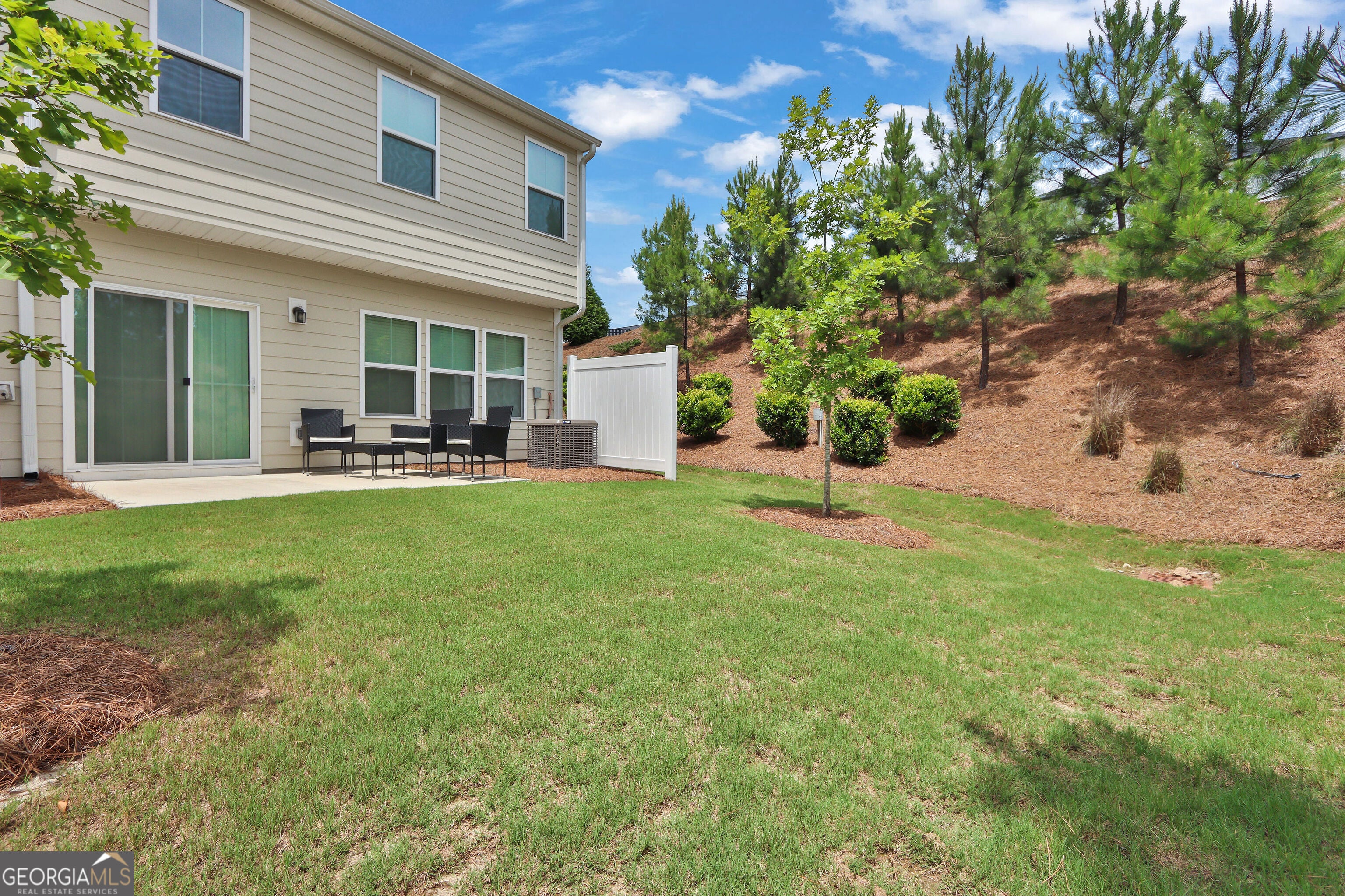 256 Salt Lake LN