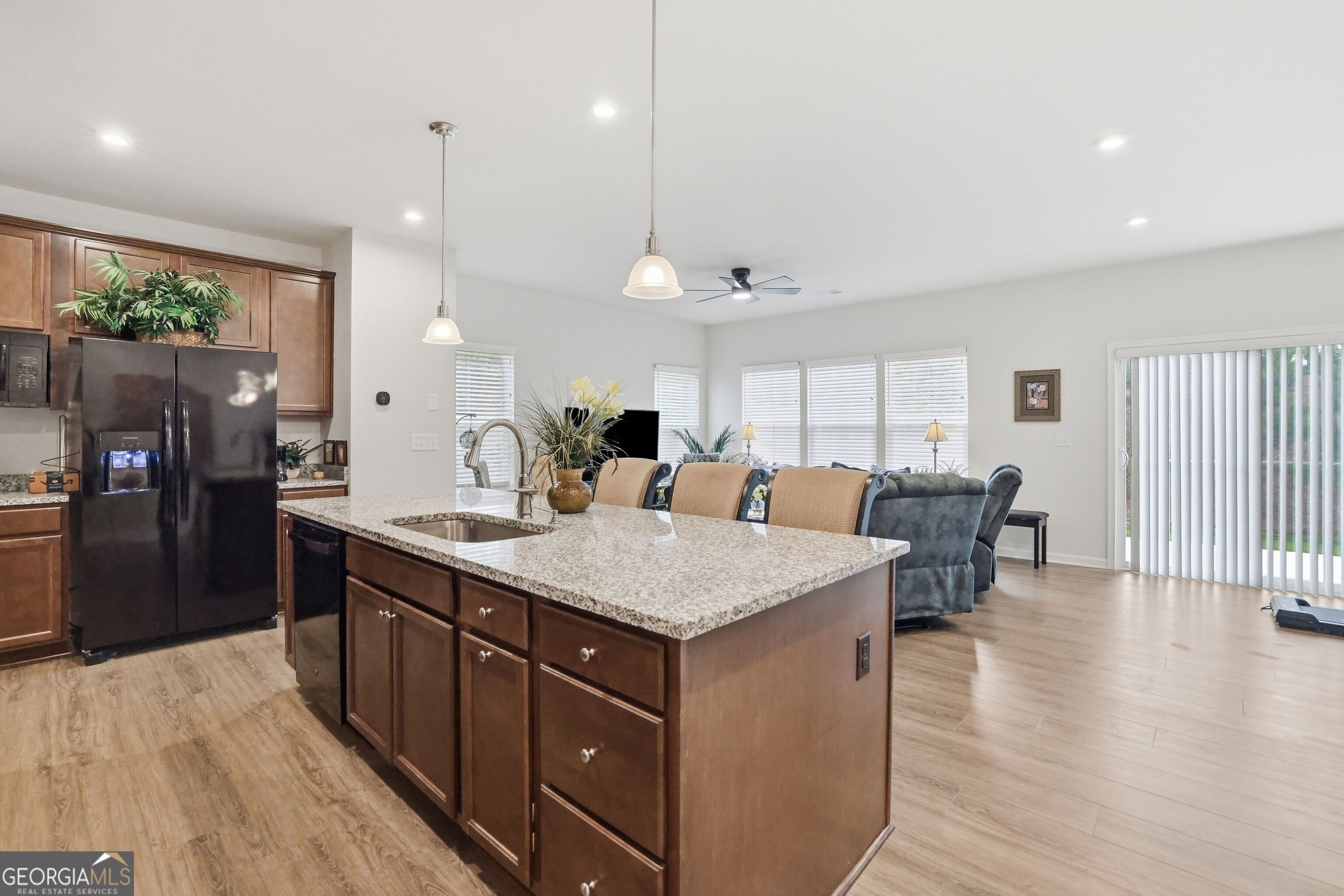 256 Salt Lake LN