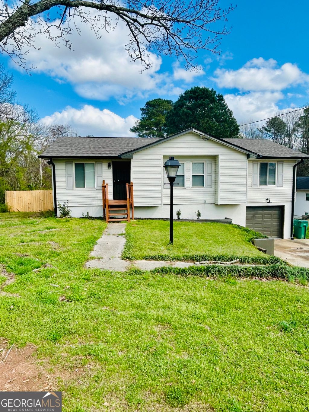 Photo of 8908 Thomas Road, Jonesboro, GA 30238 (MLS # 10719028)