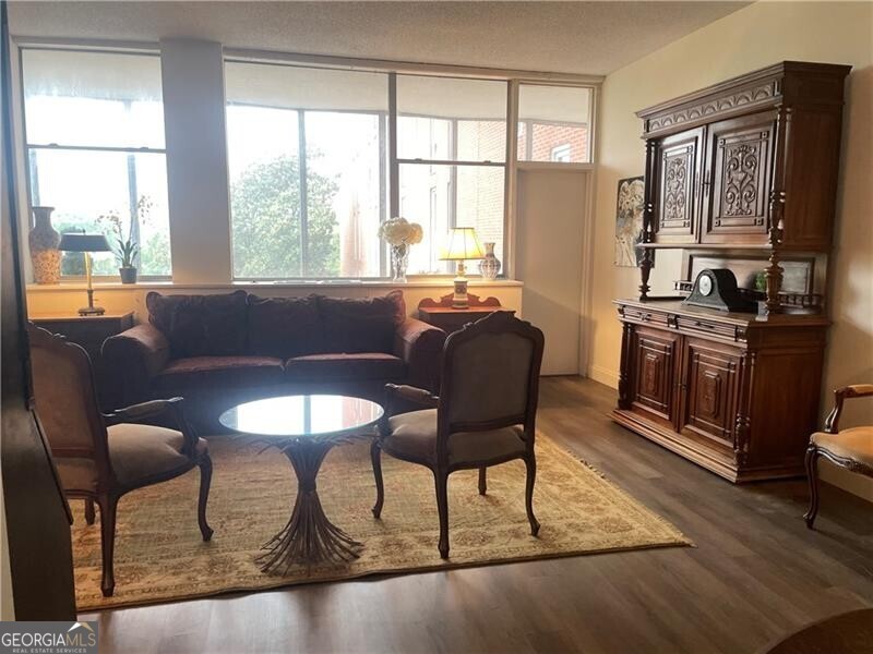 The Habersham Estate - Residential