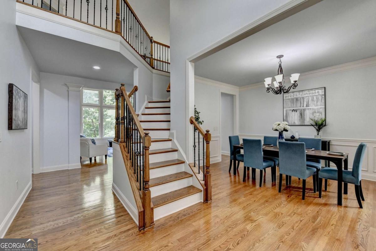 837 Village Manor PL