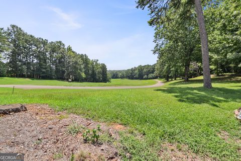 A home in Newnan