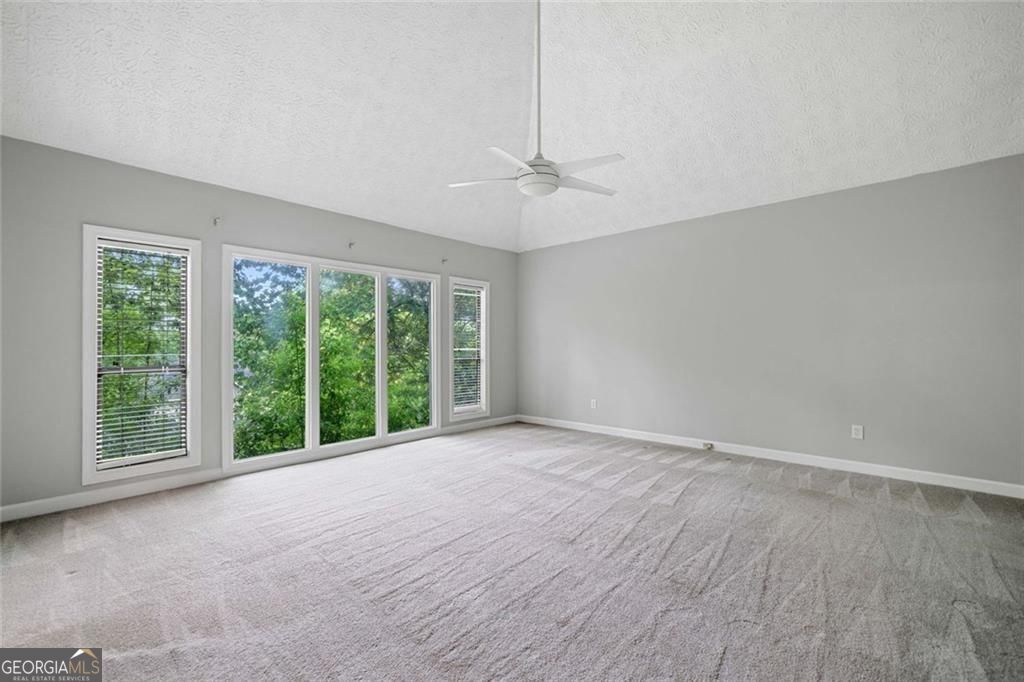 RIVER RIDGE - Residential