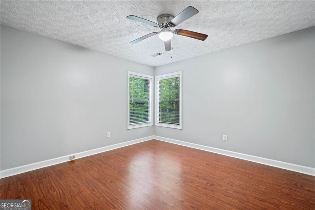 RIVER RIDGE - Residential