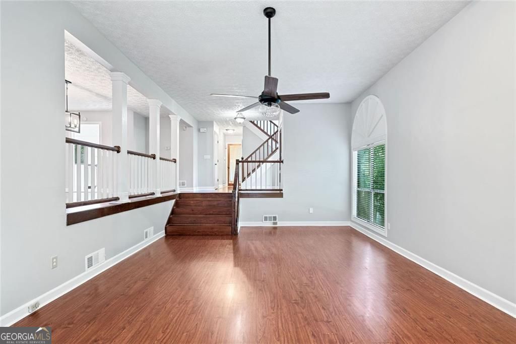 RIVER RIDGE - Residential