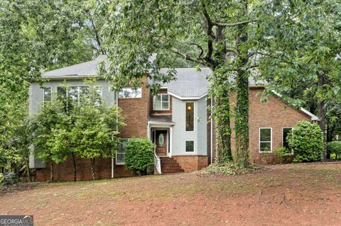 175 River RUN Roswell GA 30075