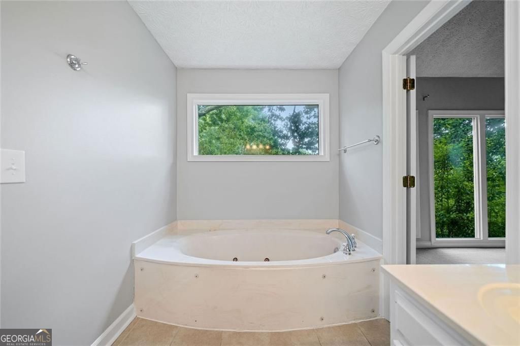 RIVER RIDGE - Residential