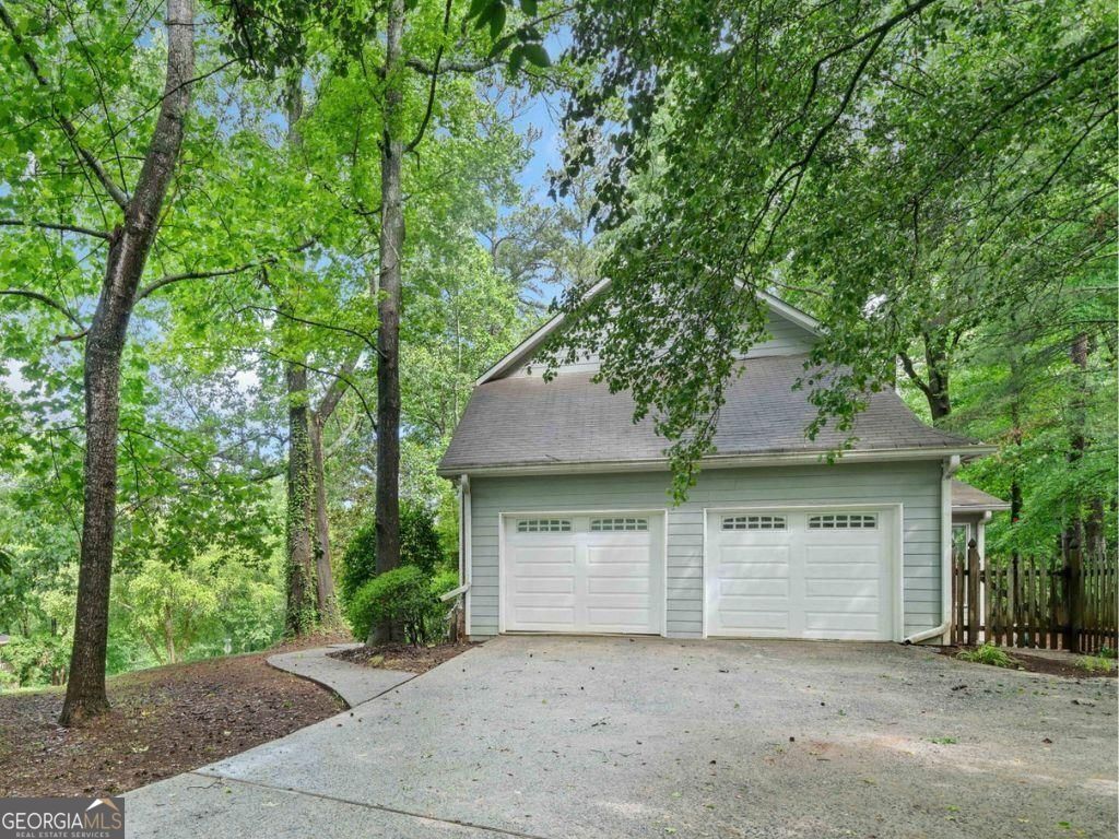 RIVER RIDGE - Residential