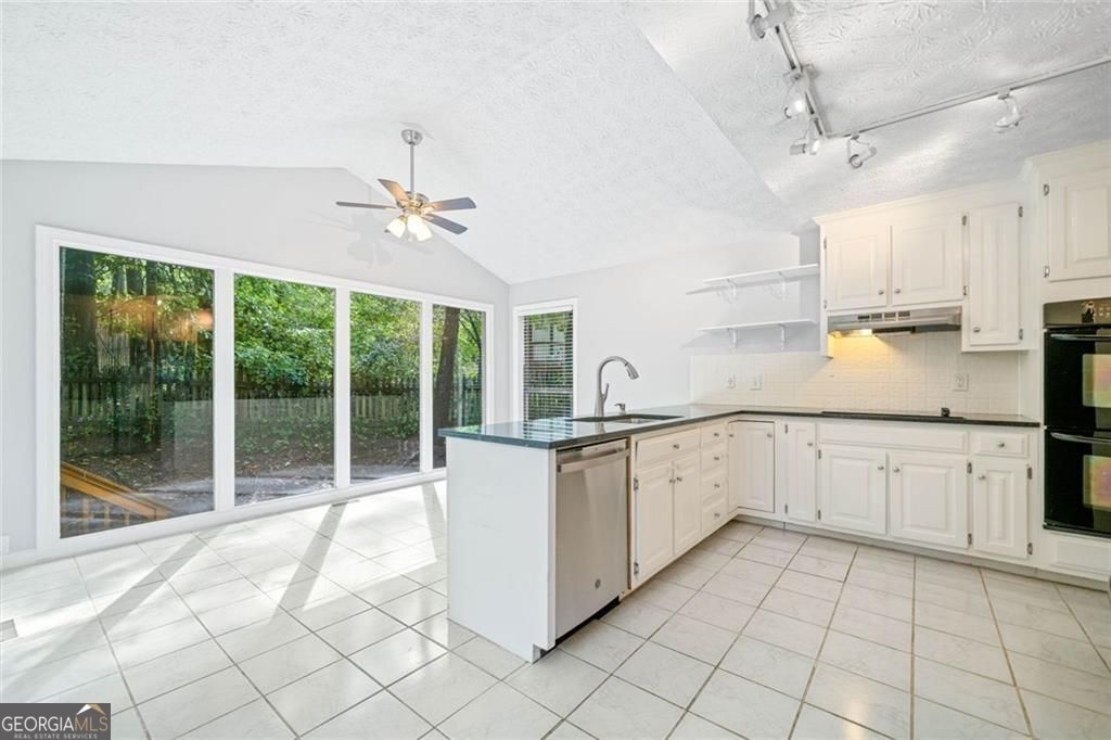 RIVER RIDGE - Residential