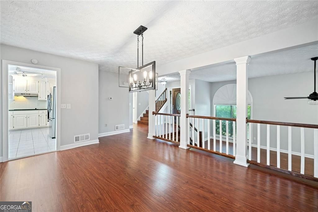 RIVER RIDGE - Residential