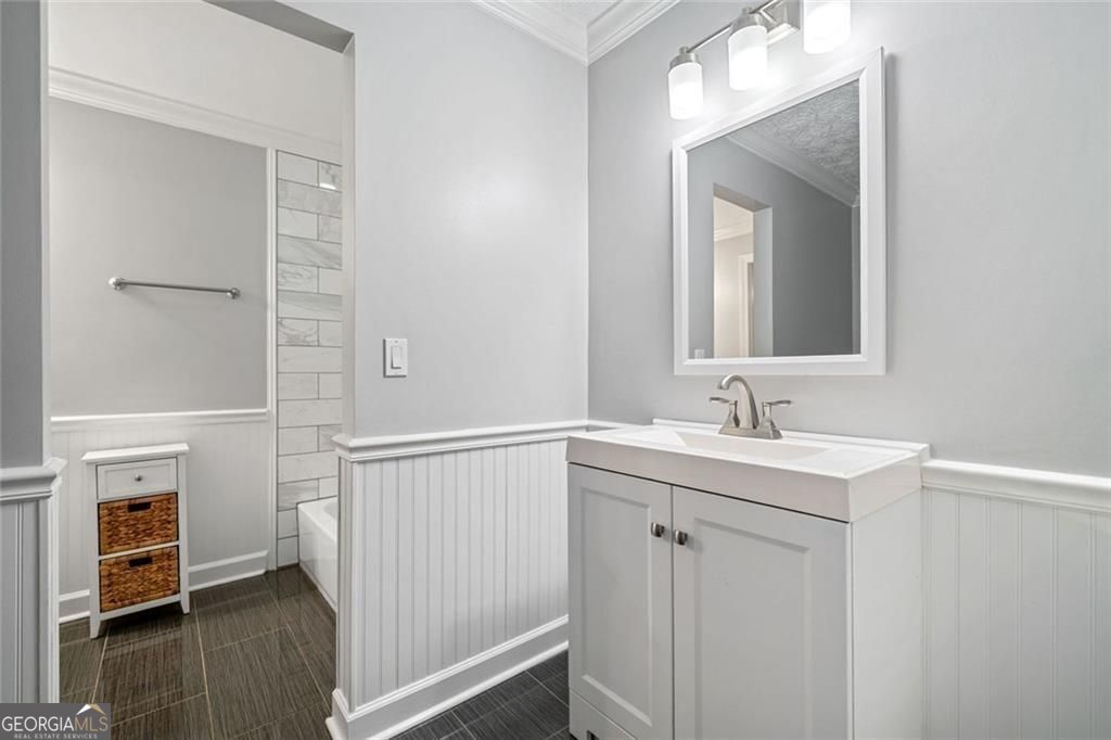 RIVER RIDGE - Residential