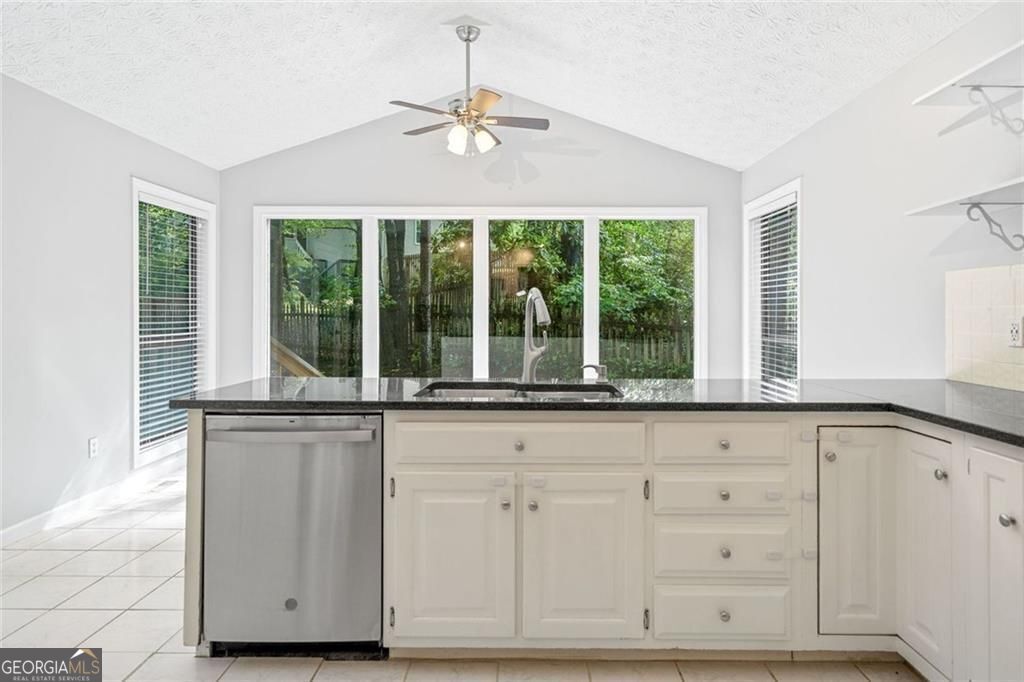 RIVER RIDGE - Residential