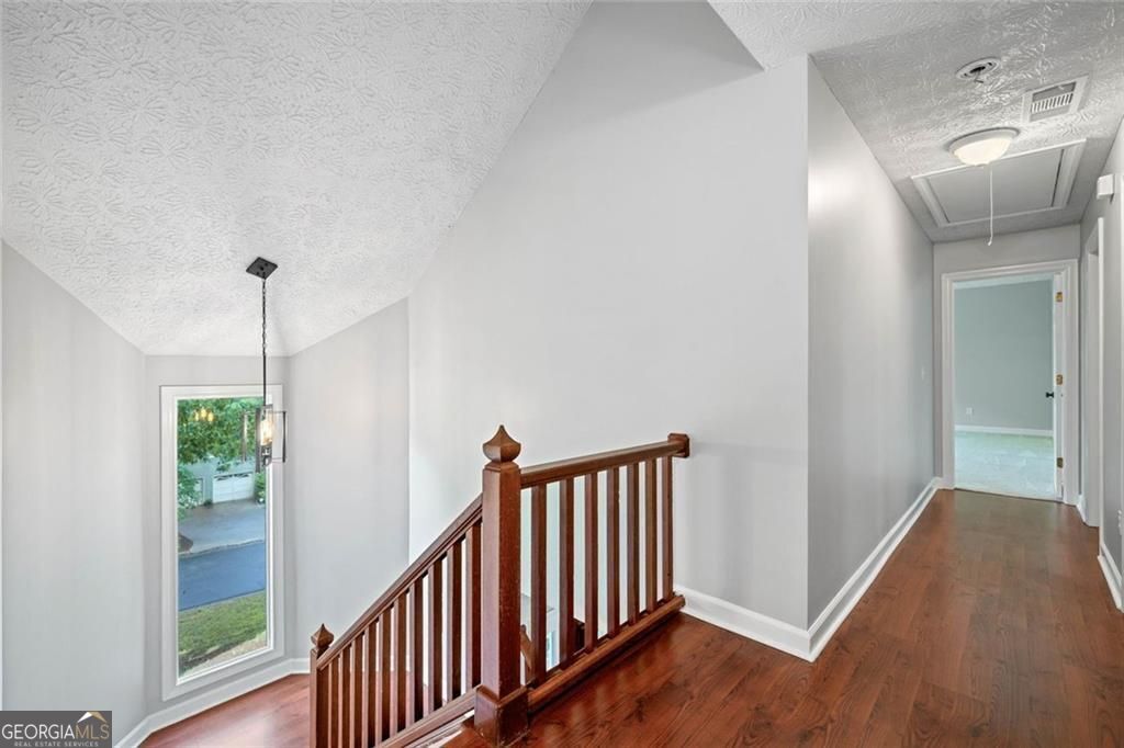 RIVER RIDGE - Residential