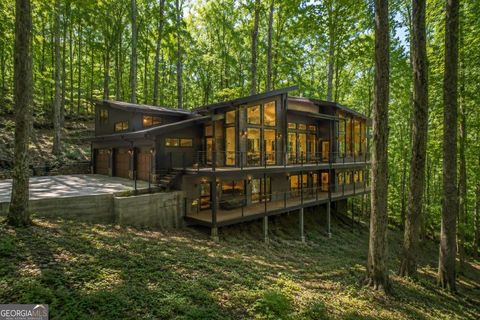 Photo of 1981 Mountain Drive, Alpharetta, GA 30004 (MLS # 10773344)