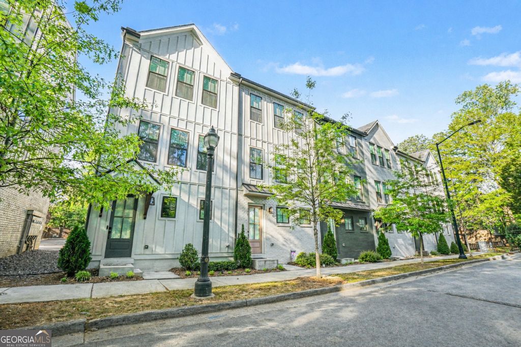 Photo of 274 Dilbeck Place NE, Atlanta, GA 30342 (MLS # 10731243)