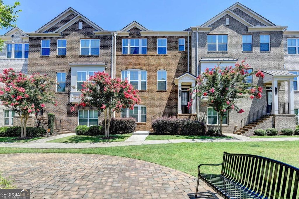 Photo of 860 Sunset Park Drive, Suwanee, GA 30024 (MLS # 10700335)