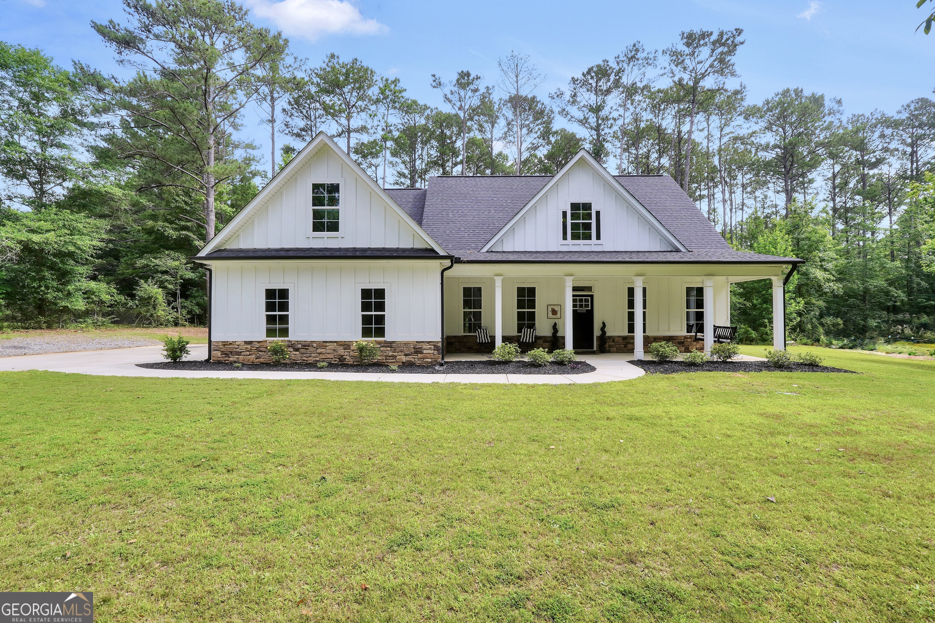 1577 Stark RD