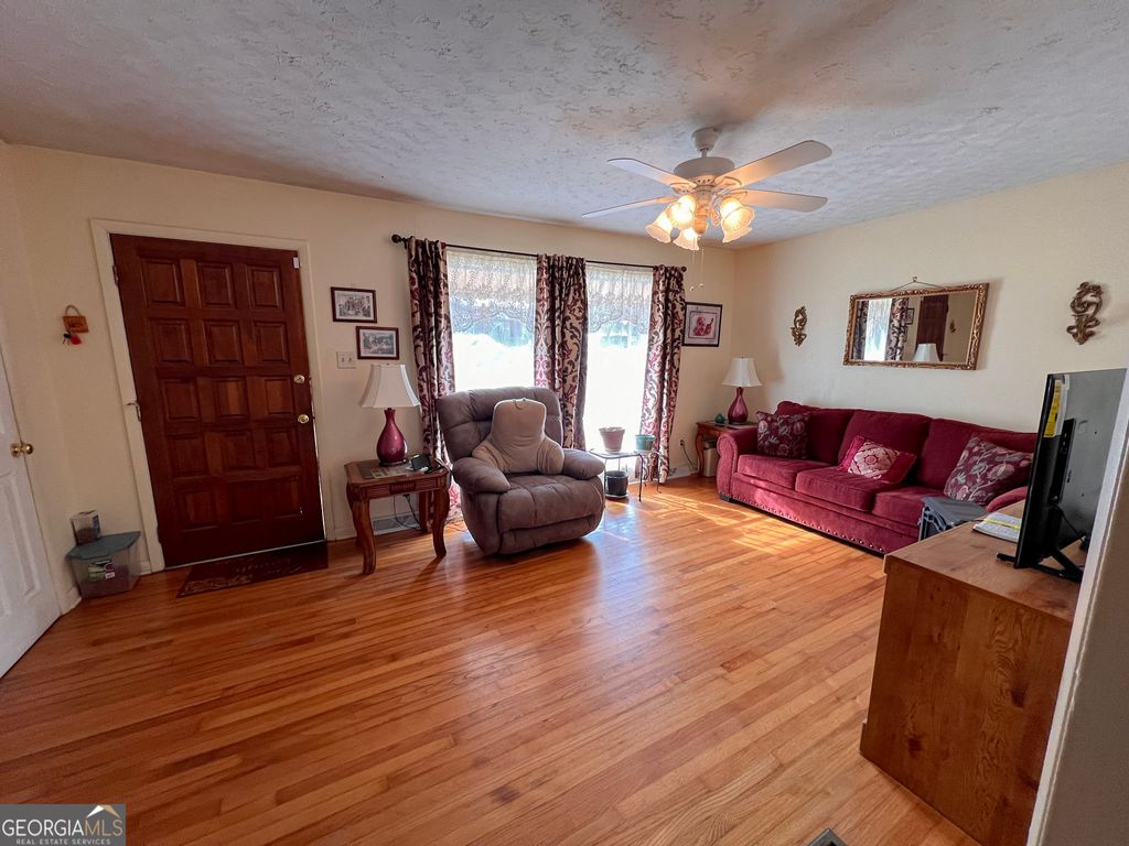 Photo of 104 Ridgedale Dr, Warner Robins, GA 31088 (MLS # 10682542)