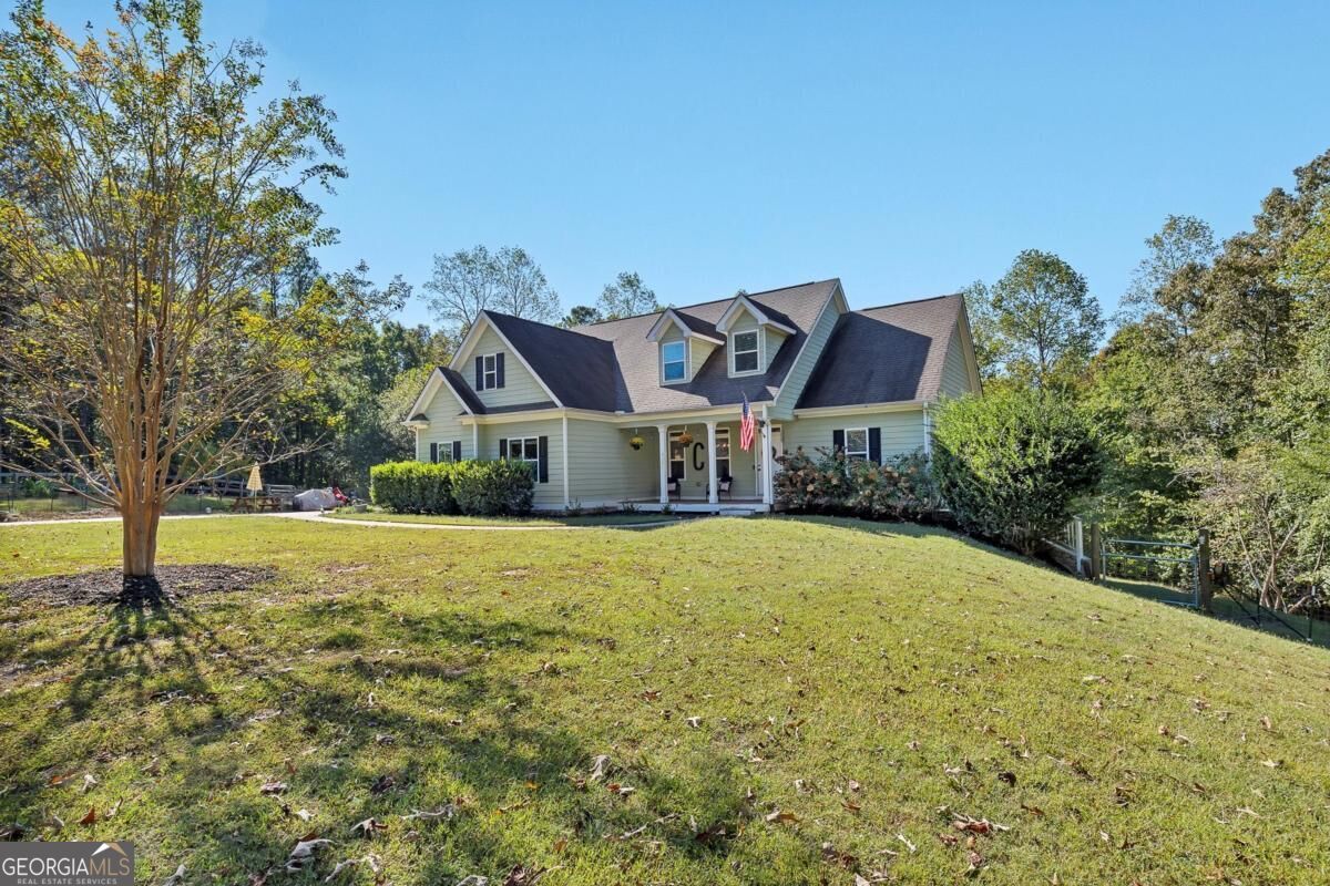 810 Flatbottom RD